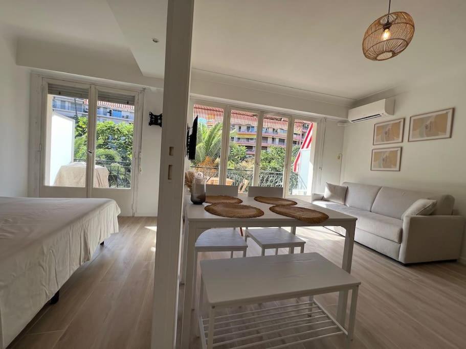 Magnifique T2 Proche Mer Et Ville Refait A Neuf Avec Terrasse Menton Exterior foto