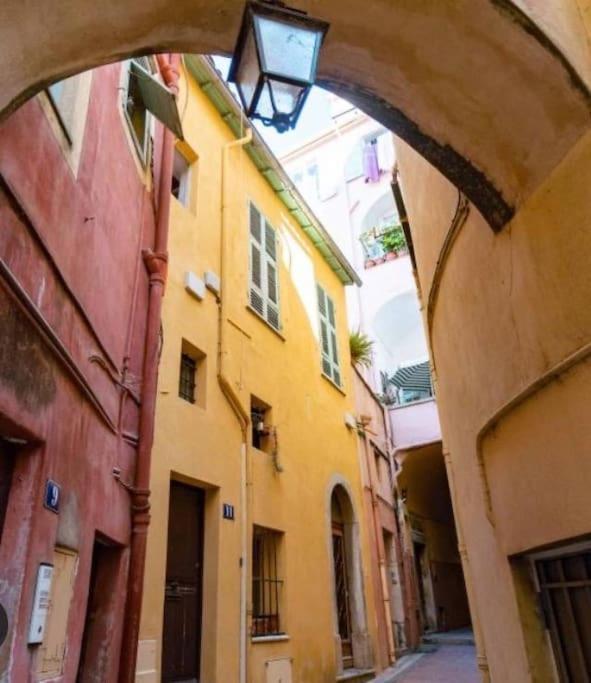 Magnifique T2 Proche Mer Et Ville Refait A Neuf Avec Terrasse Menton Exterior foto